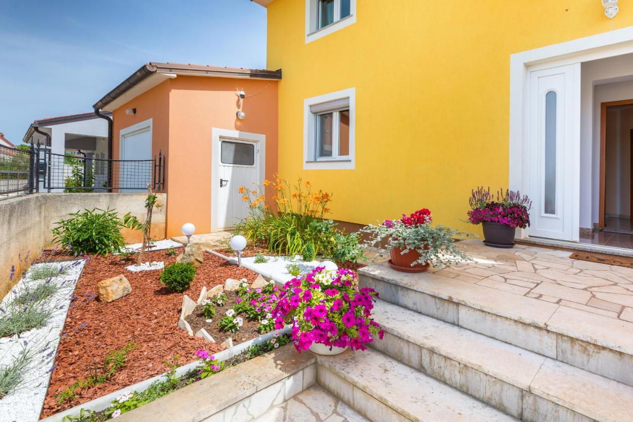 Ferienwohnung Mala Harmonija Vodnjan Exterior foto